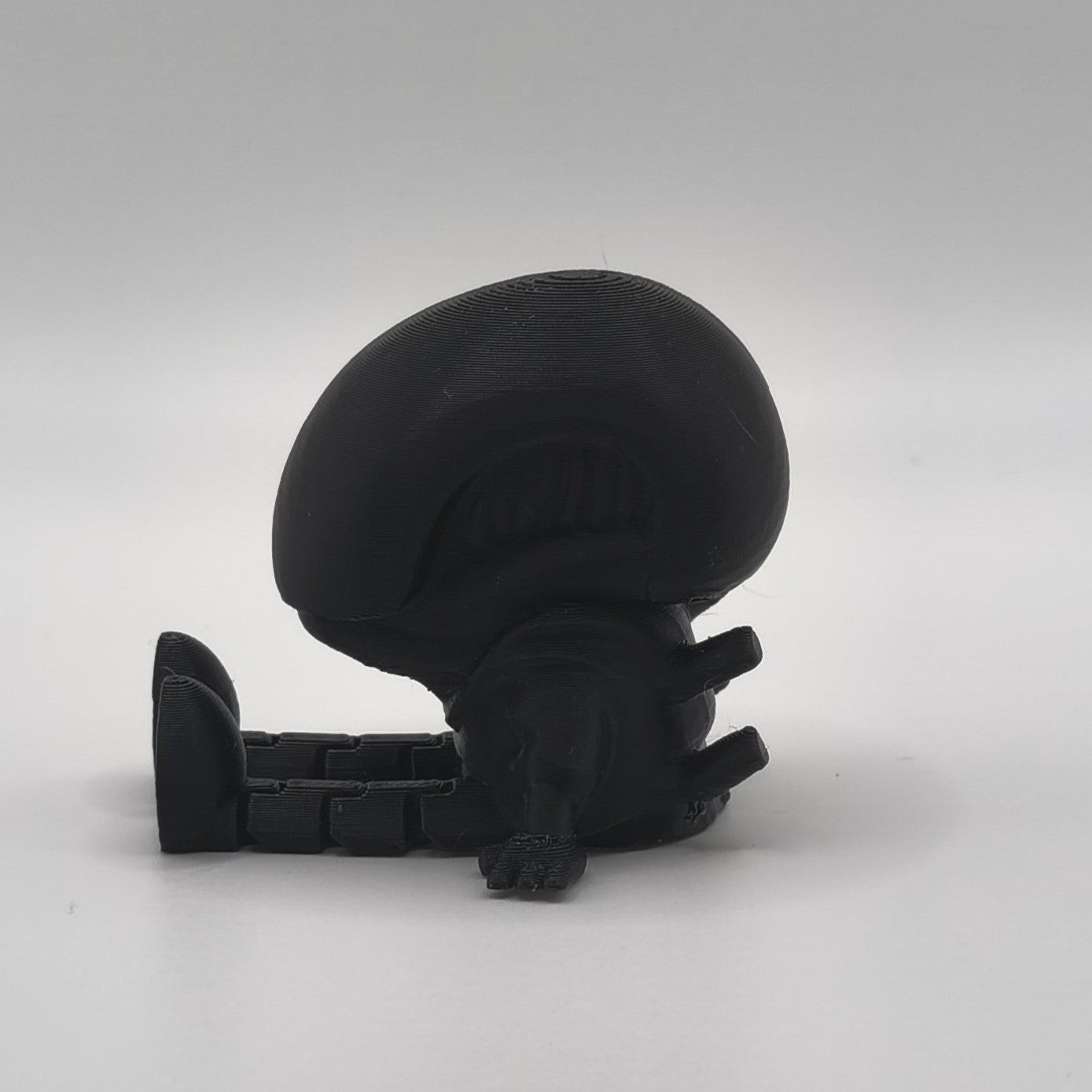 👽 Mini Xeno Sitter